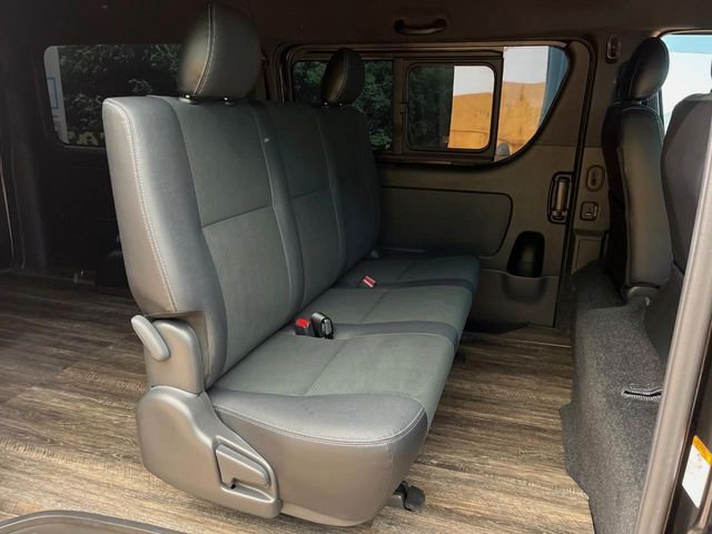 TOYOTA HIACE VAN 4WD 2022 Image 31