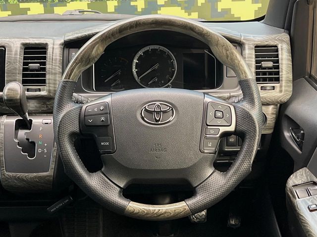 TOYOTA HIACE VAN 4WD 2022 Image 31