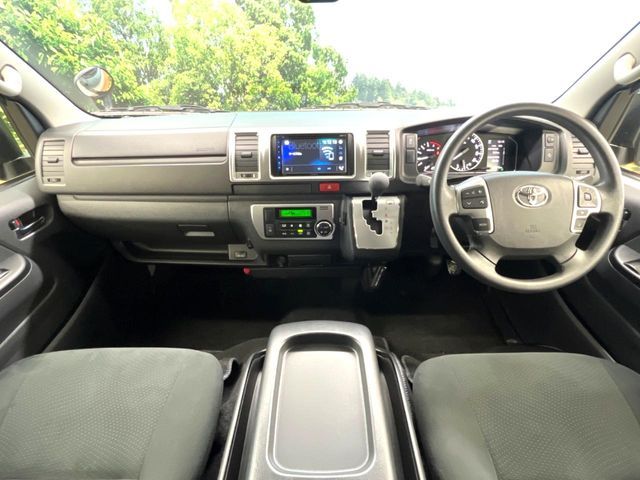 TOYOTA HIACE VAN 4WD 2024 Image 31