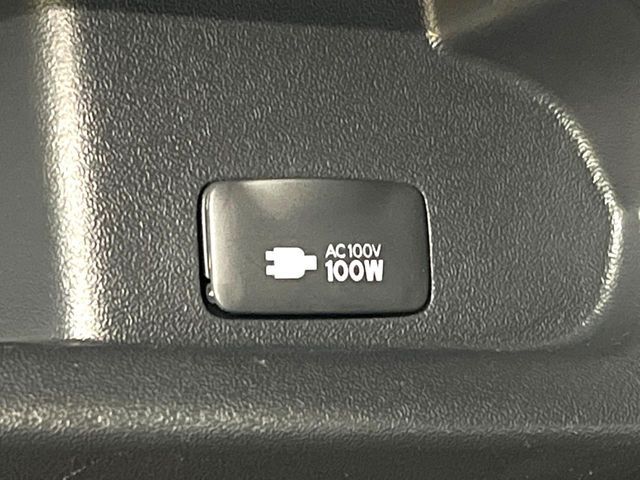 TOYOTA HIACE VAN 4WD 2024 Image 31