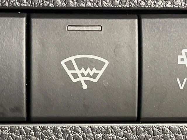 TOYOTA RAV4 HYBRID 4WD 2021 Image 31