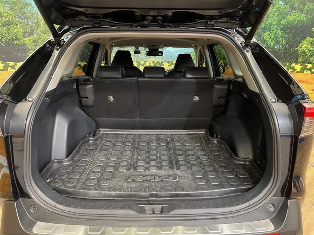 TOYOTA RAV4 HYBRID 4WD 2021 Image 31