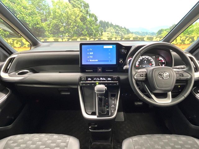 TOYOTA VOXY 2024 Image 31