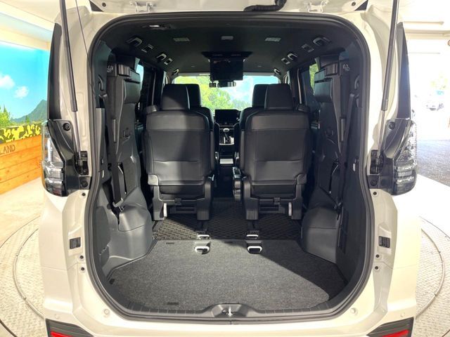 TOYOTA VOXY 2024 Image 31