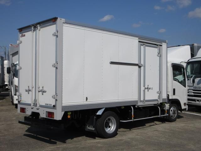 ISUZU ELF 2019 Image 31