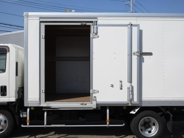 ISUZU ELF 2019 Image 31