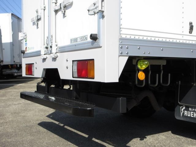 ISUZU ELF 2019 Image 31