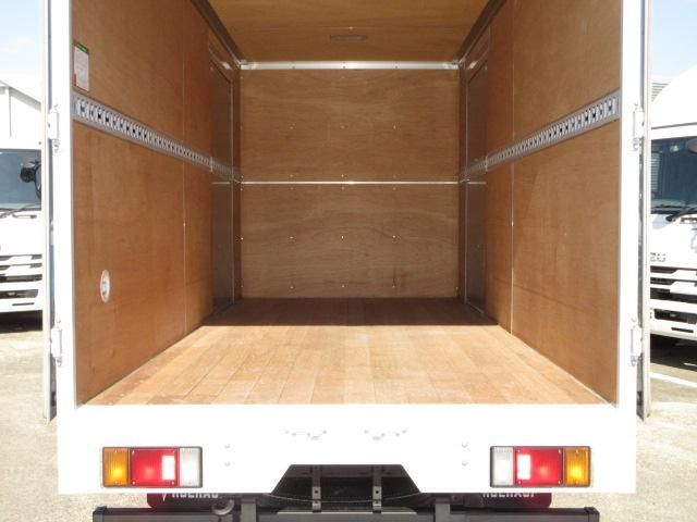 ISUZU ELF 2019 Image 31