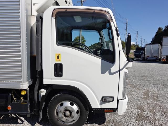 ISUZU ELF 2016 Image 31