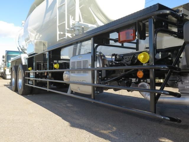 HINO PROFIA 2025 Image 31