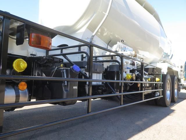 HINO PROFIA 2025 Image 31