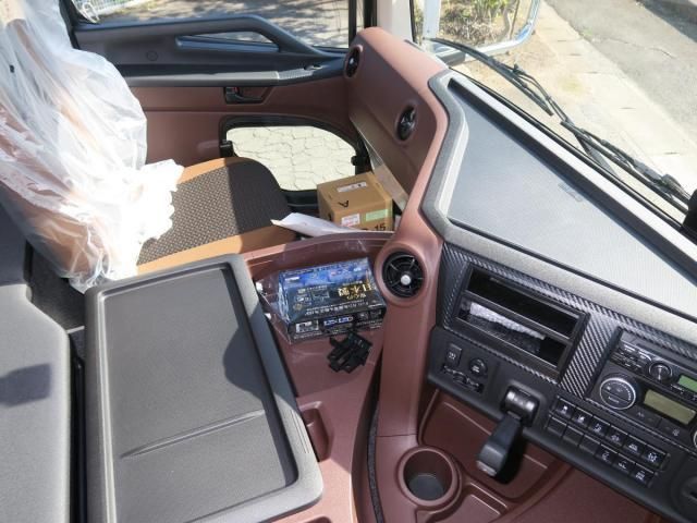 HINO PROFIA 2025 Image 31