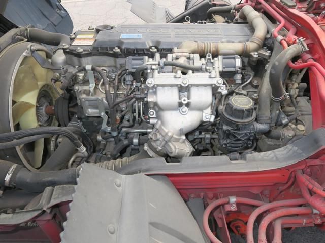 MITSUBISHI FUSOU FIGHTER 2017 Image 31