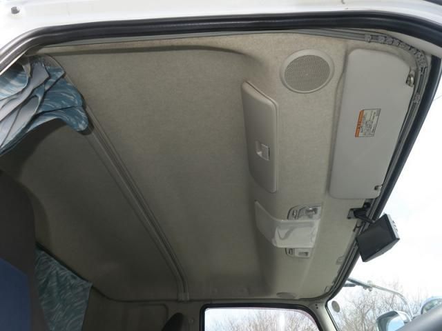 MITSUBISHI FUSOU FIGHTER 2017 Image 31