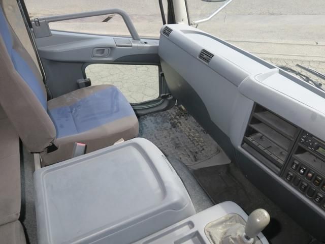 MITSUBISHI FUSOU FIGHTER 2017 Image 31