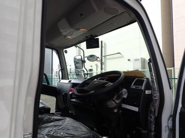 MITSUBISHI FUSOU FIGHTER 2025 Image 31