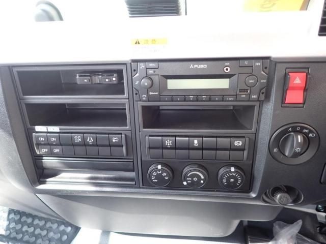 MITSUBISHI FUSOU FIGHTER 2025 Image 31