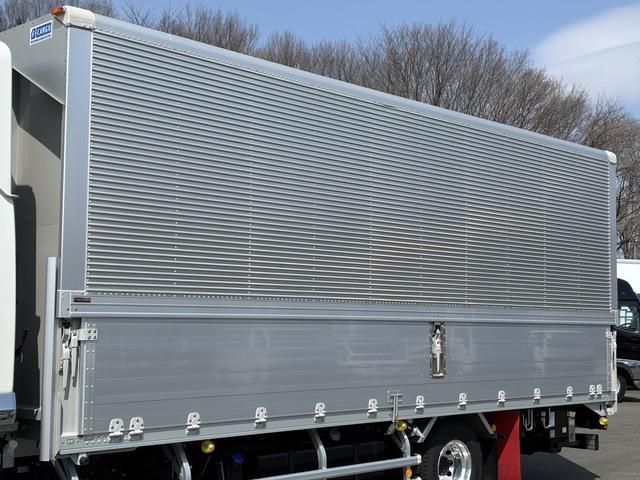 ISUZU FORWARD 2023 Image 31