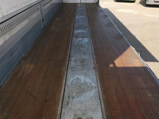 MITSUBISHI FUSOU SUPER GREAT 2018 Image 31