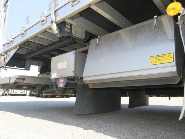 MITSUBISHI FUSOU SUPER GREAT 2018 Image 31