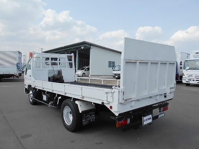 TOYOTA DYNA 1997 Image 31