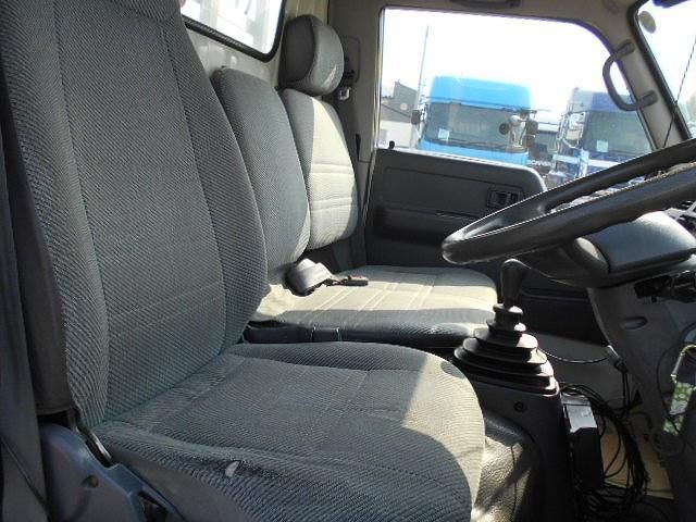 TOYOTA DYNA 1997 Image 31