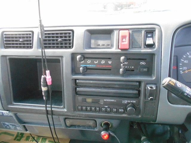 TOYOTA DYNA 1997 Image 31