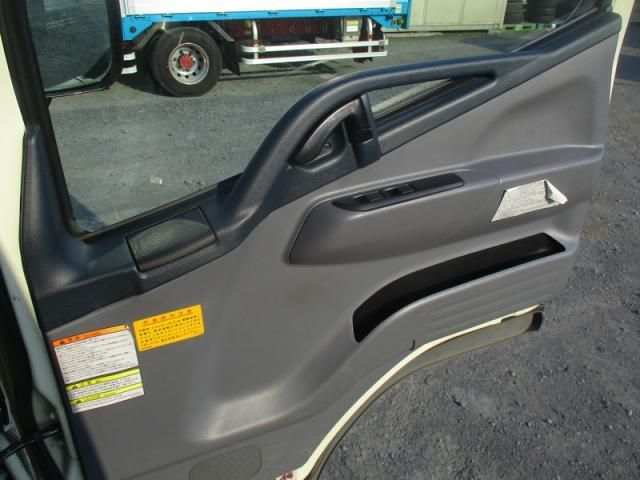 MITSUBISHI CANTER 2014 Image 31