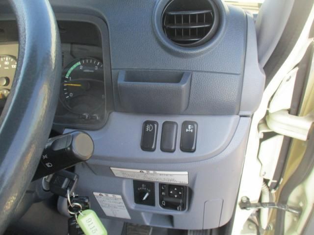 MITSUBISHI CANTER 2014 Image 31