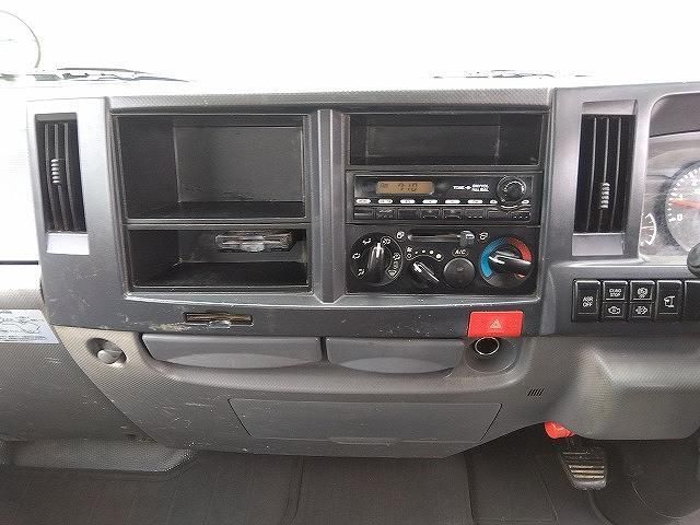 ISUZU ELF 2014 Image 31