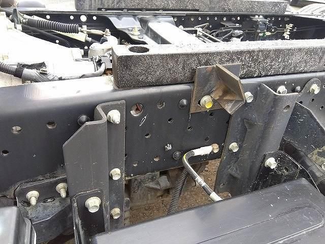 ISUZU ELF 2014 Image 31