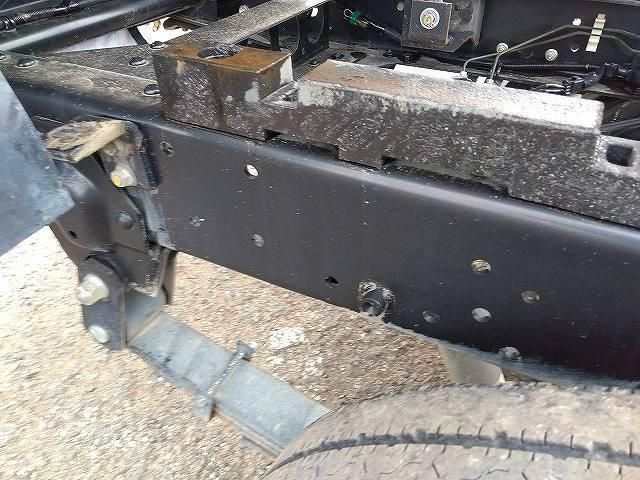 ISUZU ELF 2014 Image 31