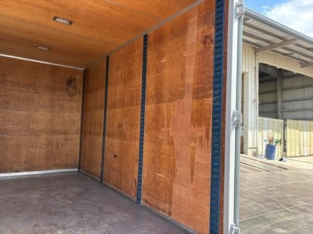 MITSUBISHI CANTER 2018 Image 31