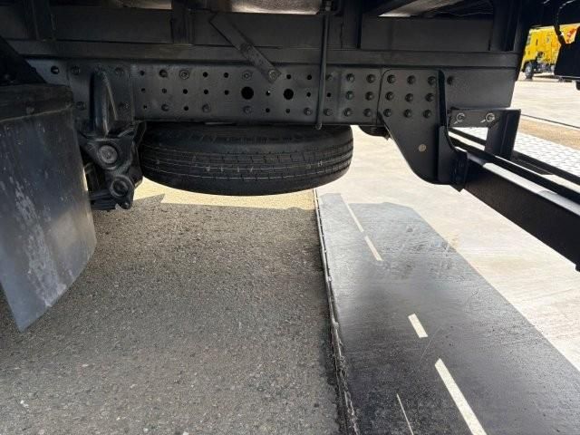 MITSUBISHI CANTER 2018 Image 31