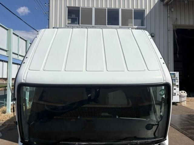 MITSUBISHI CANTER 2018 Image 31