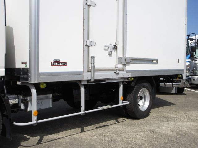 ISUZU ELF 2016 Image 31