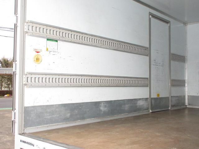 ISUZU ELF 2016 Image 31