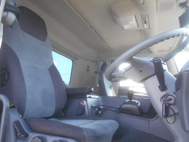 MITSUBISHI FUSOU SUPER GREAT 2011 Image 31