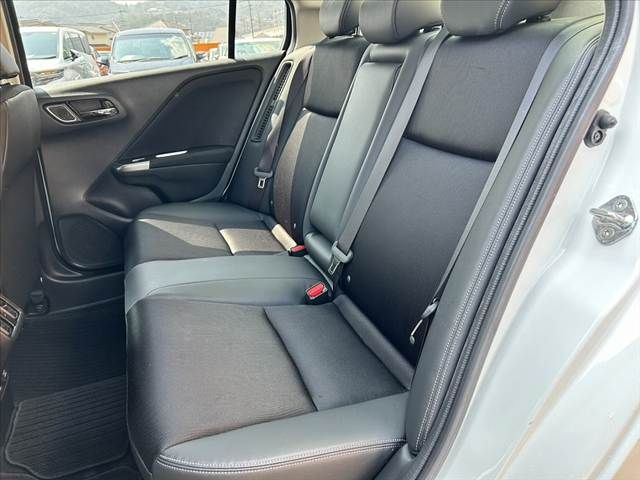 HONDA グレイス 2015 Image 31