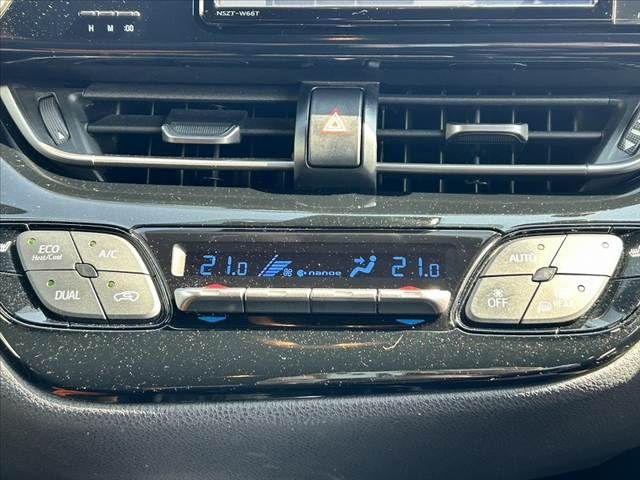 TOYOTA C-HR 2017 Image 31