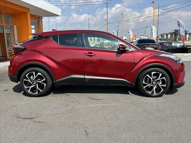 TOYOTA C-HR 2017 Image 31