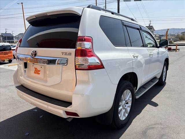 TOYOTA LANDCRUISER PRADO 2016 Image 31