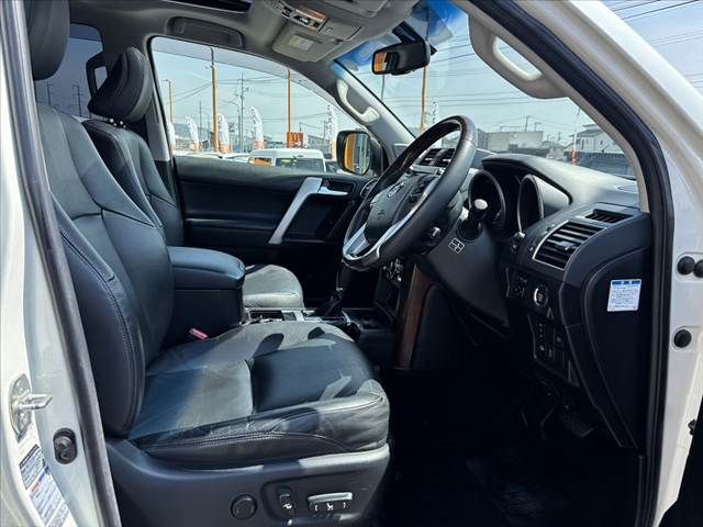 TOYOTA LANDCRUISER PRADO 2016 Image 31