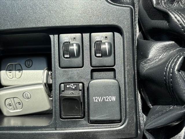 TOYOTA LANDCRUISER PRADO 2016 Image 31