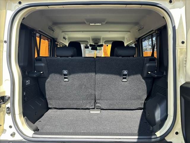 SUZUKI JIMNY NOMADE 2025 Image 31