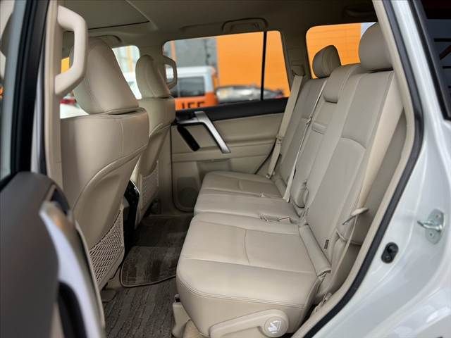 TOYOTA LANDCRUISER PRADO 2022 Image 31