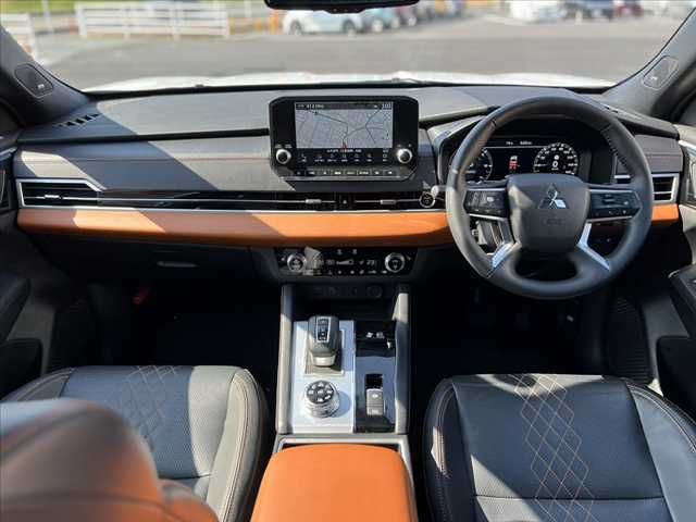 MITSUBISHI OUTLANDER PHEV 2023 Image 31