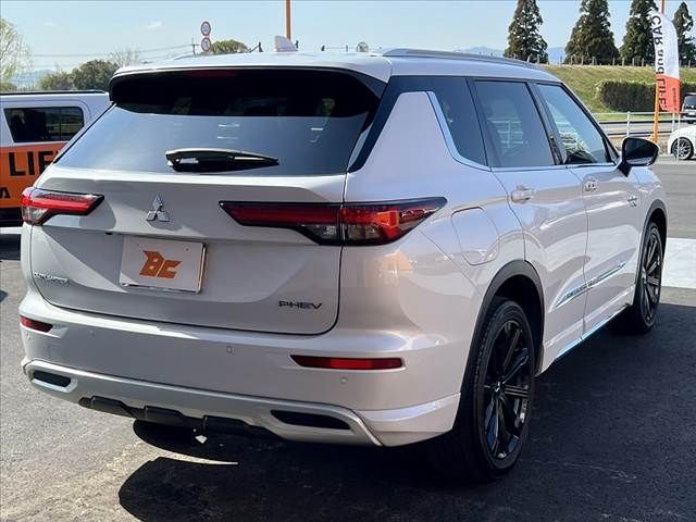 MITSUBISHI OUTLANDER PHEV 2023 Image 31