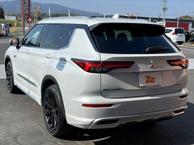 MITSUBISHI OUTLANDER PHEV 2023 Image 31