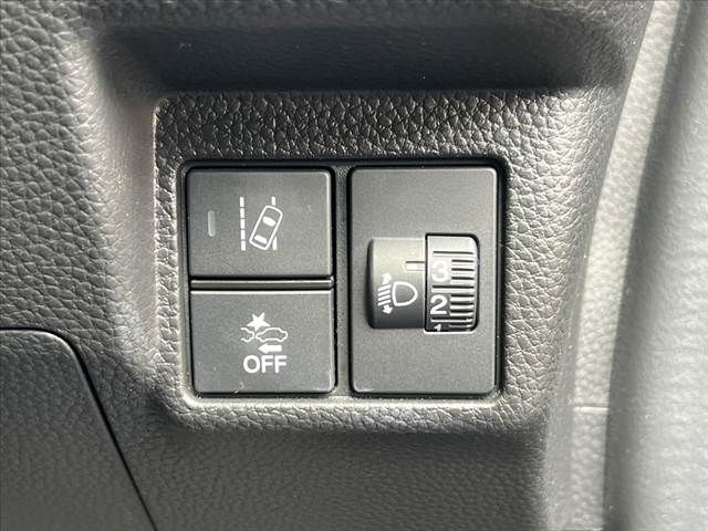 HONDA N BOX CUSTOM 2023 Image 31